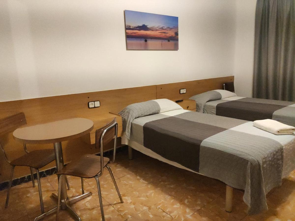 Fonda Ca La Maria Hotel Avinyo Екстериор снимка